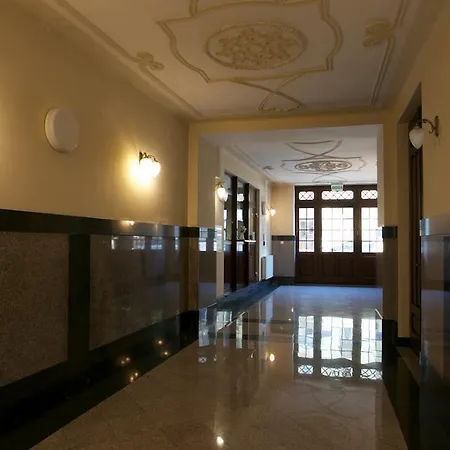 Apartment Live Like Locals: Market Square X Jewish District
